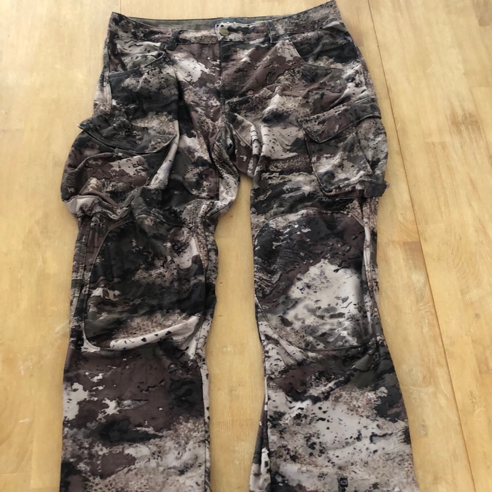 Cabelas hunting pants